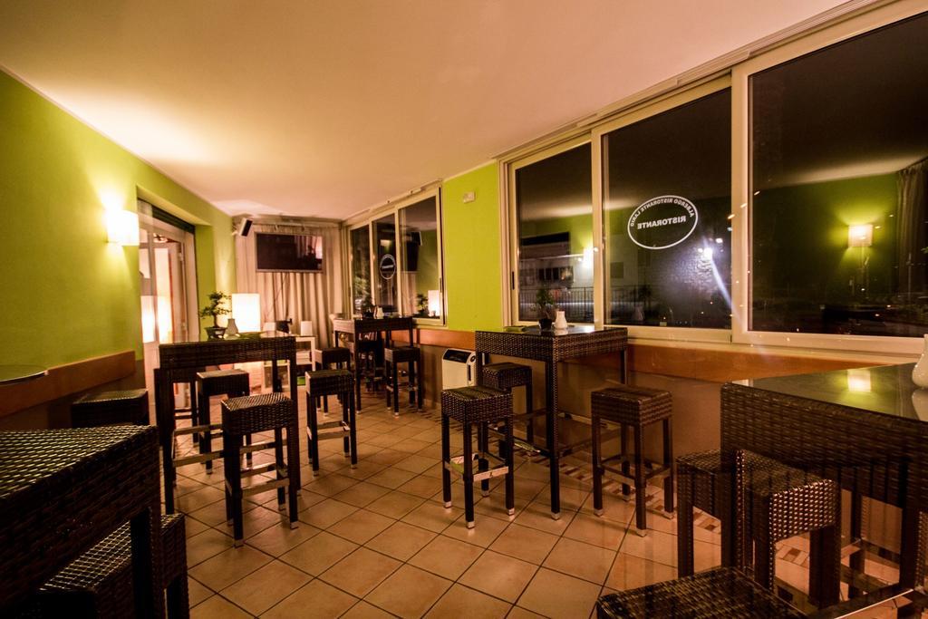 Albergo Lario Gera Lario Exterior foto