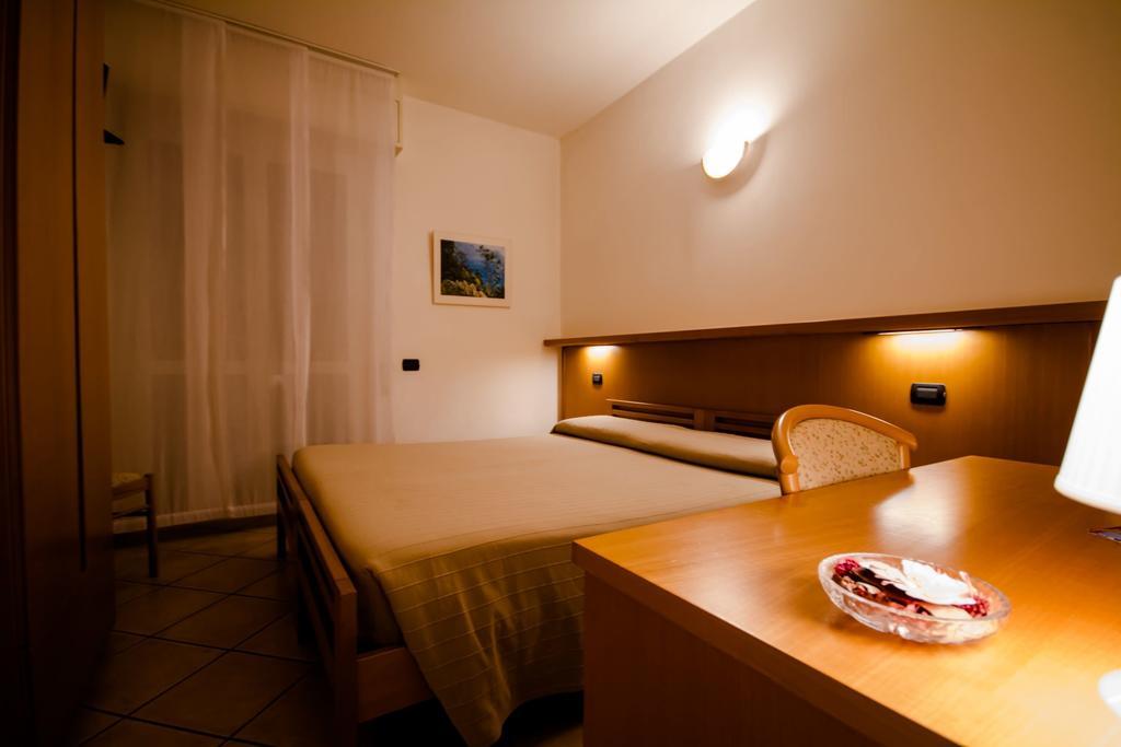 Albergo Lario Gera Lario Zimmer foto