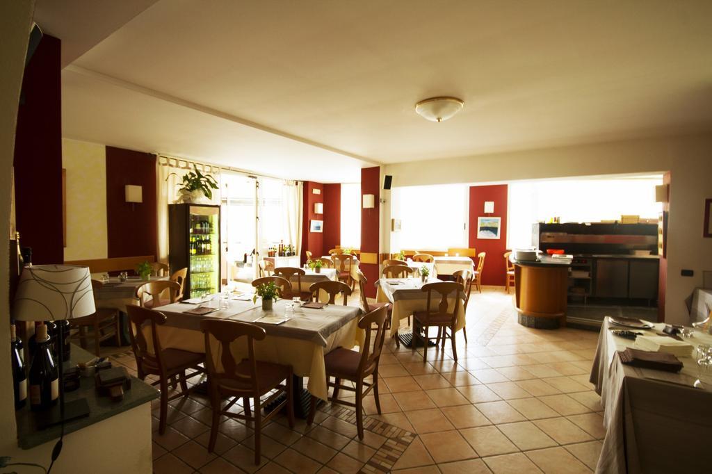 Albergo Lario Gera Lario Exterior foto